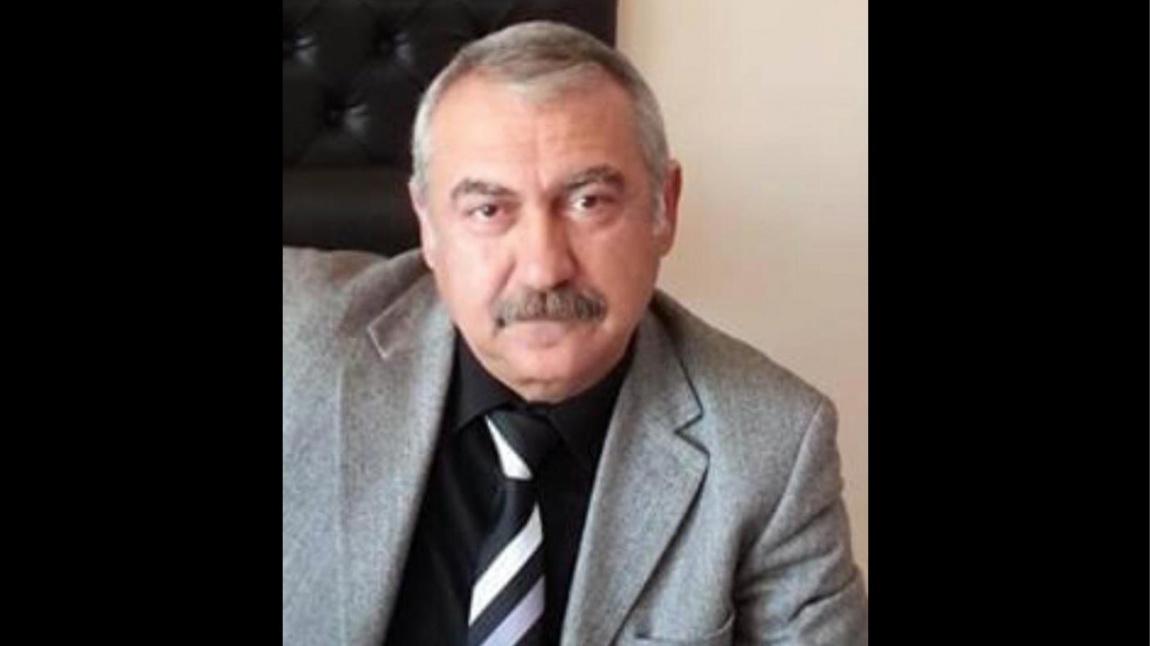 Ahmet Hamdi ÖZDARENDELİ - Müdür